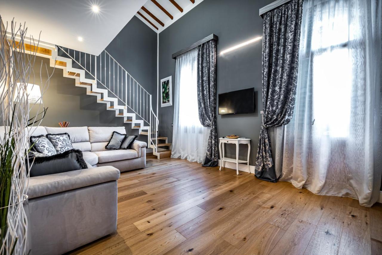Yid Capo Di Mondo Luxury Apartment In Firenze Eksteriør bilde